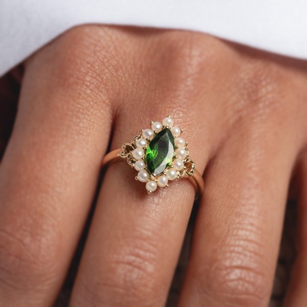 14k Opulent Green Diopside and Pearl Marquise Ring Cheap - Image 2