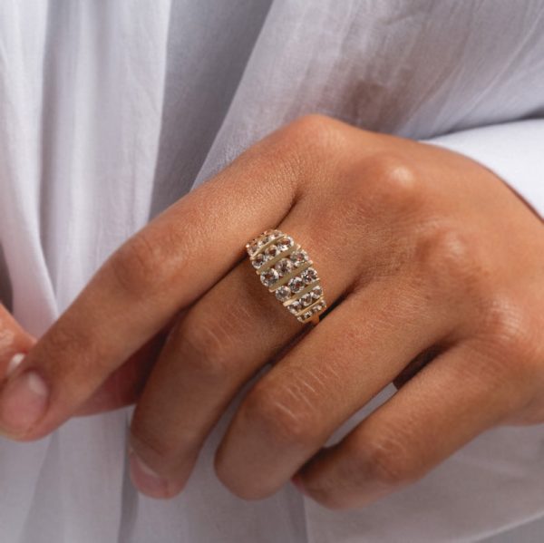 14k Regal White Topaz Statement Ring on Sale - Image 3